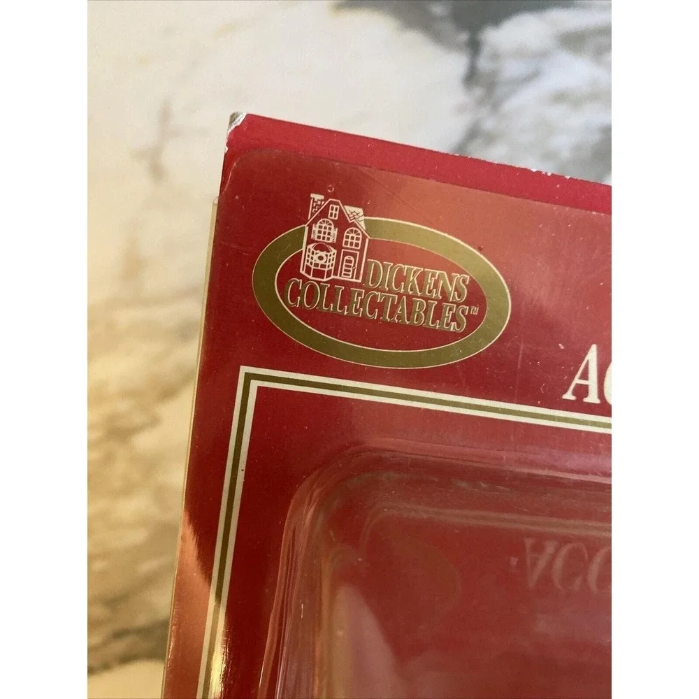 Dickens Collectibles Accessories 1998 Accessory Snow Covered Double Tree‎